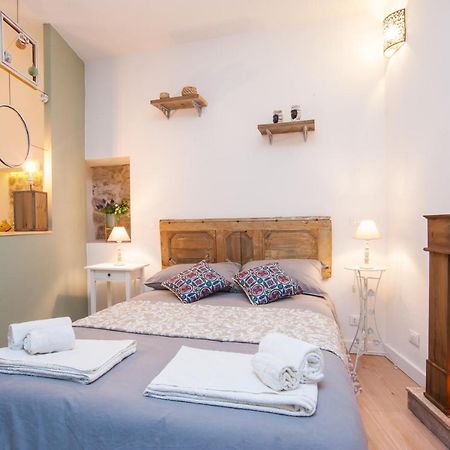 Homes4Holidays - Artistic Nest Сиракузы Экстерьер фото