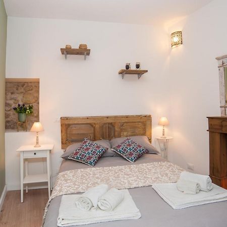 Homes4Holidays - Artistic Nest Сиракузы Экстерьер фото