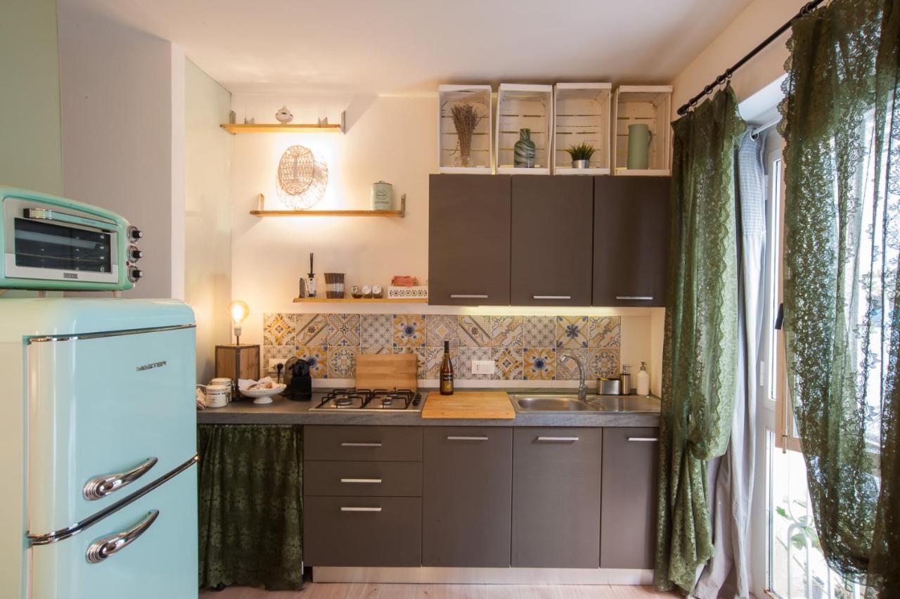 Homes4Holidays - Artistic Nest Сиракузы Экстерьер фото