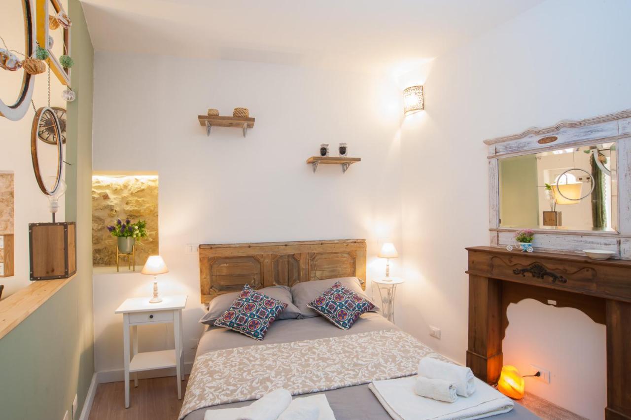 Homes4Holidays - Artistic Nest Сиракузы Экстерьер фото